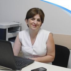 ია კუპატაძე