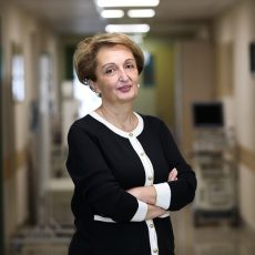 ნინო ავალიანი